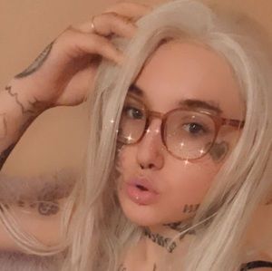 Meet your Posher, Quinn